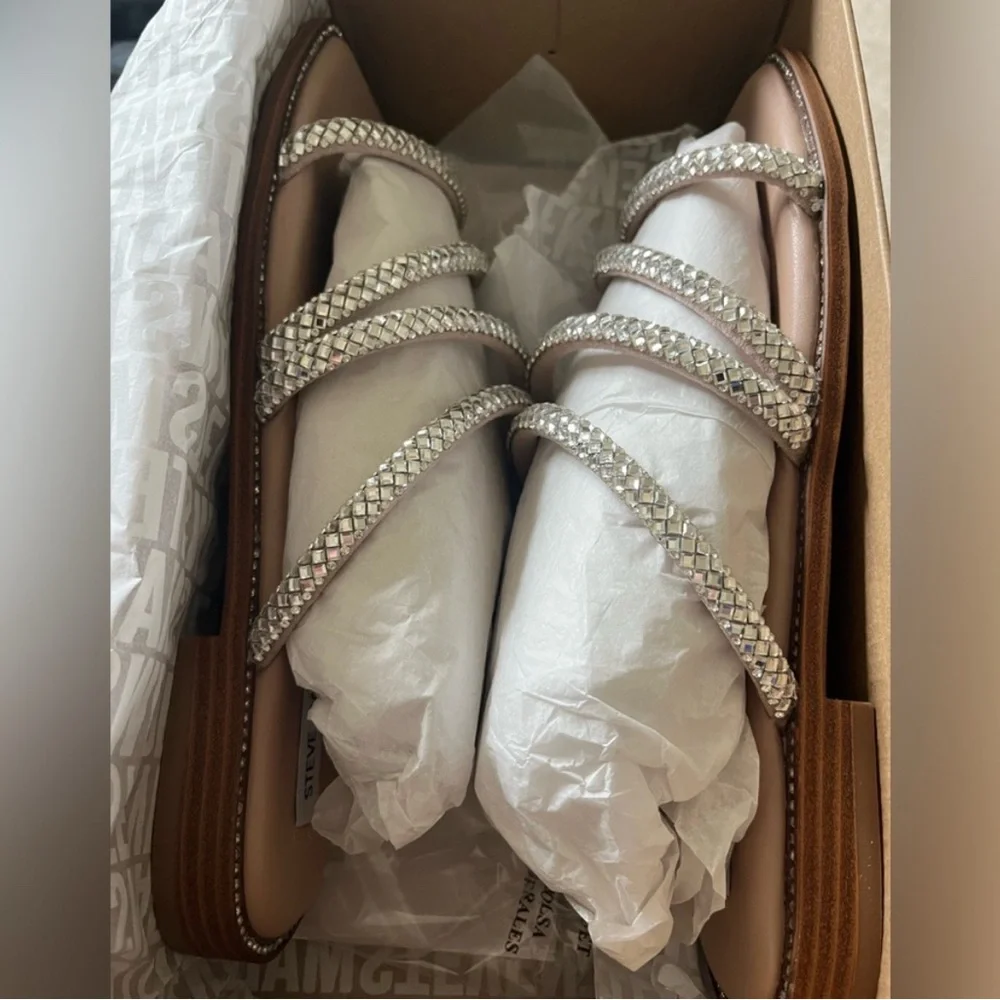 New Steve Madden Silver Rhinestone Sandals - Picture 3 of 5